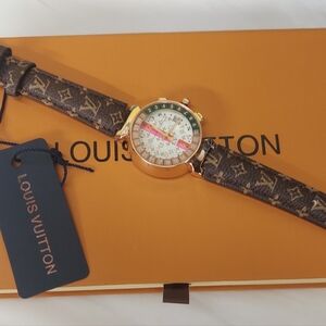 LAST ONE! Fashion Rose Gold watch Genuine leather band 100m